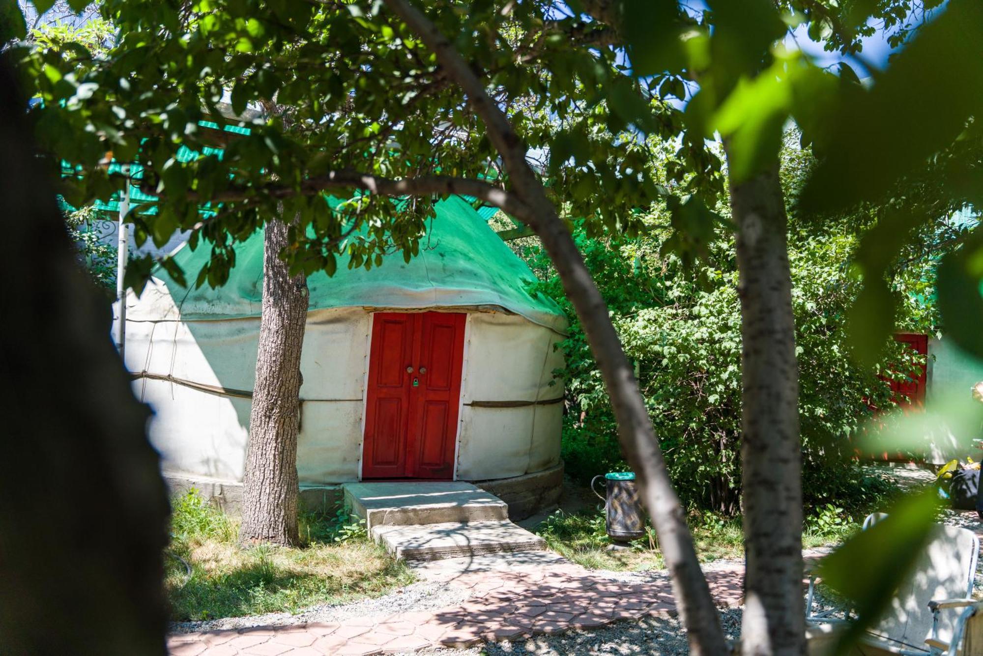 Arista Yurt Camp Hotel Karakol Exterior foto