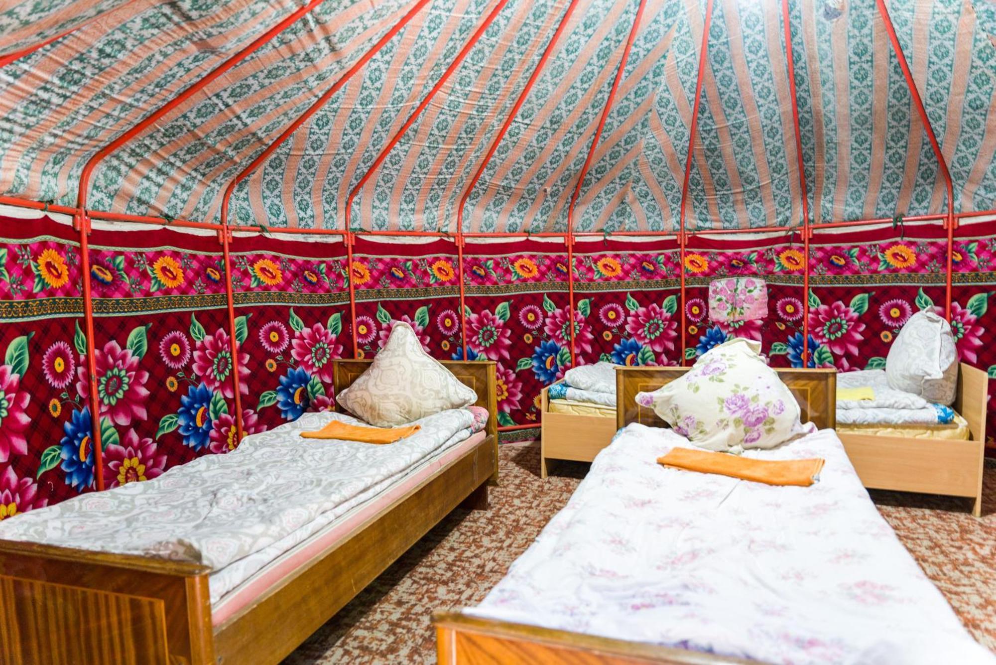 Arista Yurt Camp Hotel Karakol Exterior foto